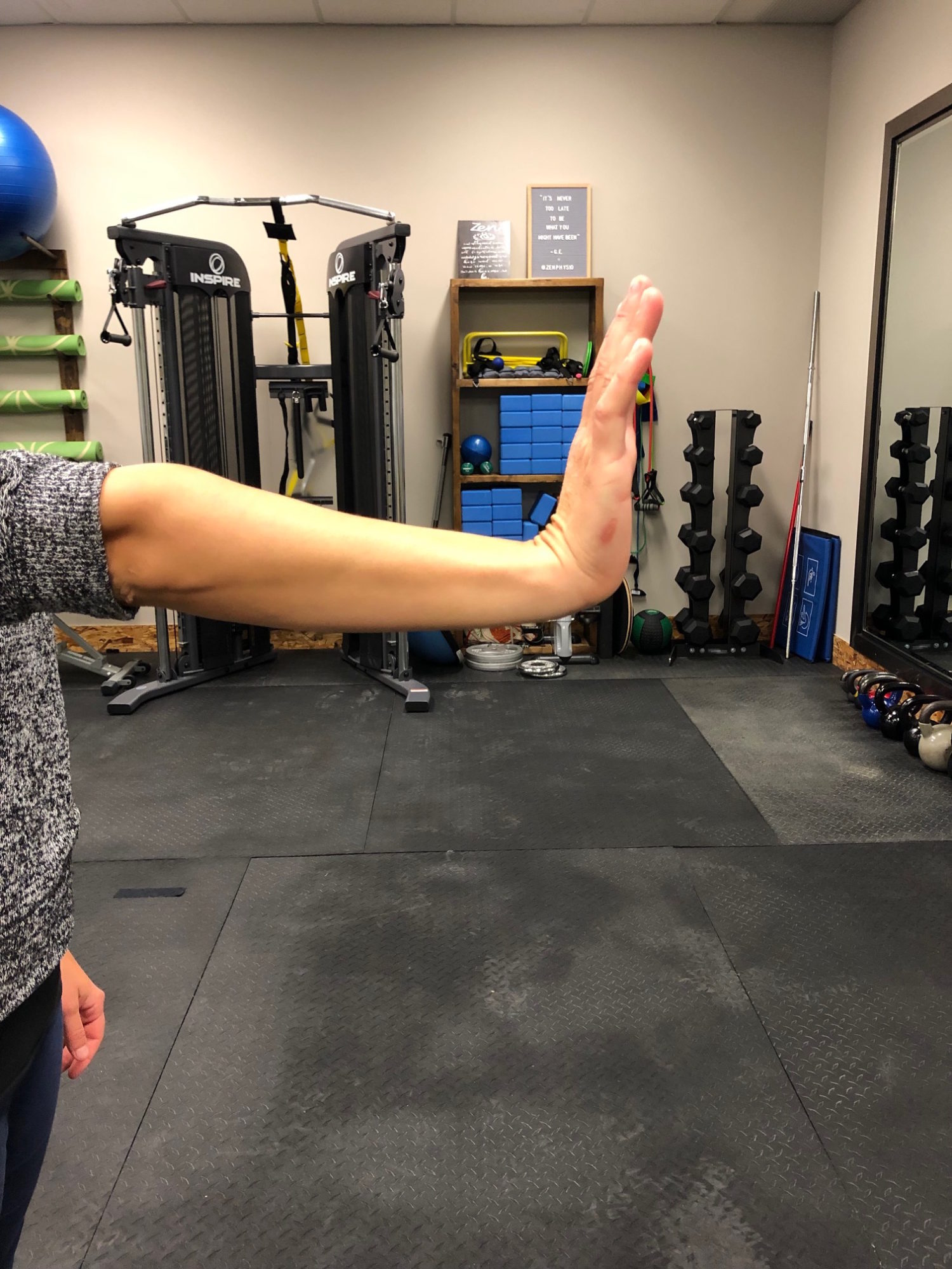 AROM Wrist Zen Physiotherapy